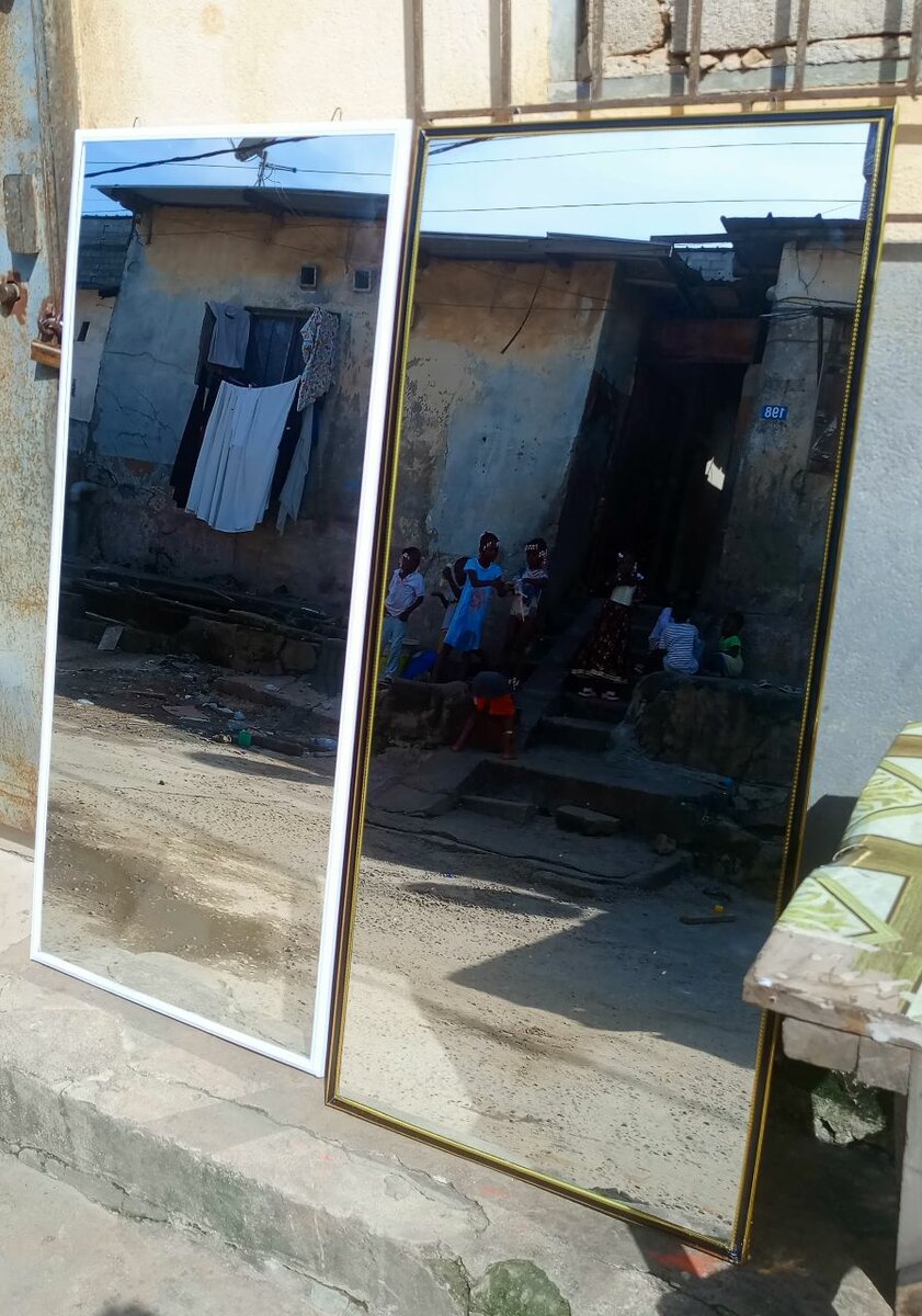 Grand Miroir en Pied