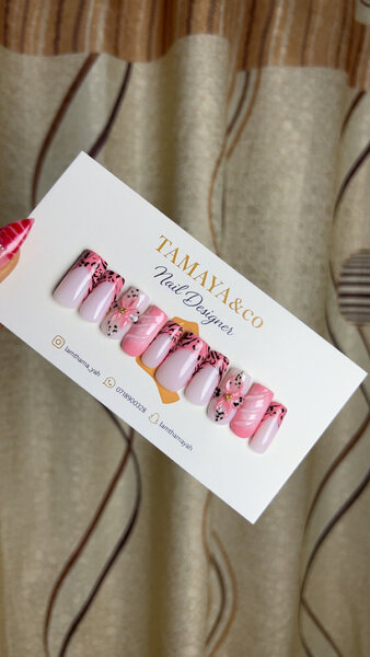 Ongles Pressés Design Floral