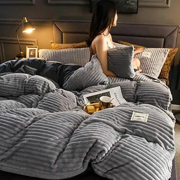 Bedroom set: Corduroy comforter + 2 pillows +1 duvet cover
