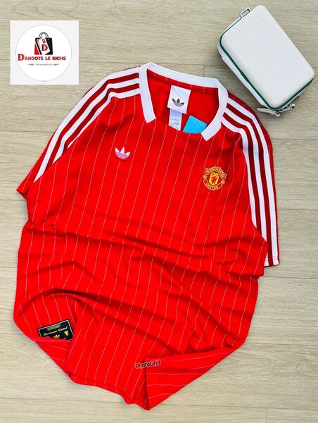 Maillot Rouge de Football
