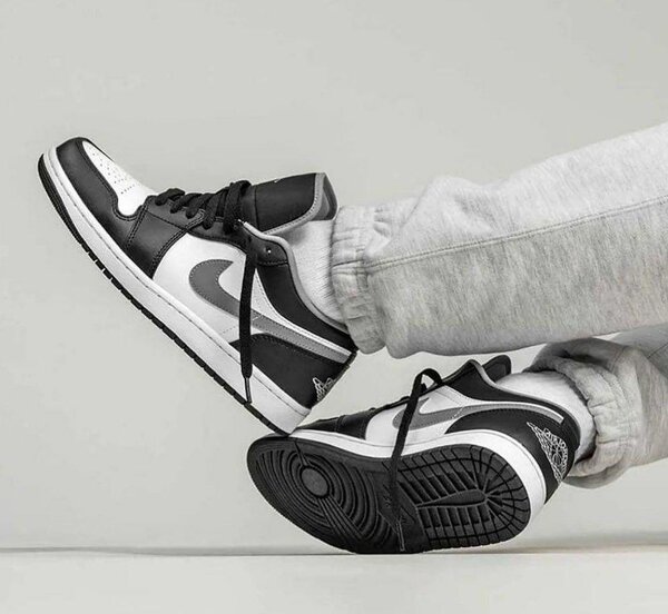 Baskets Air Jordan Noir et Blanc