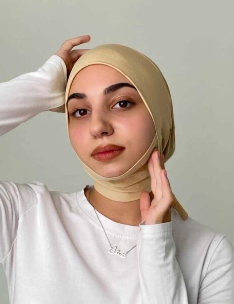 Боне с подбородком