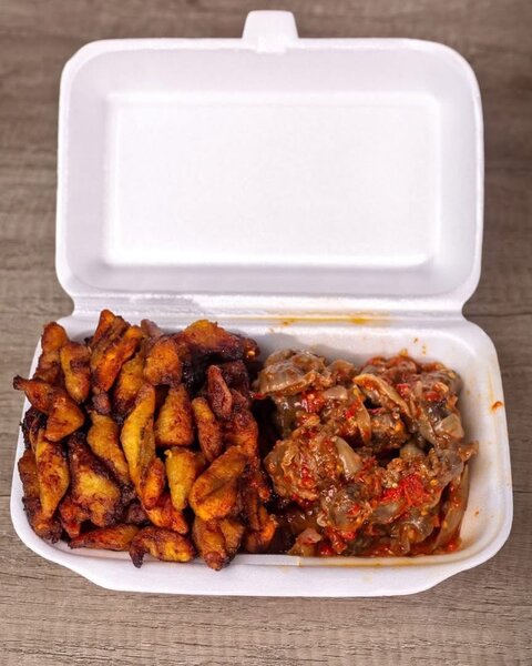 Délice Plantain Poulet Épicé