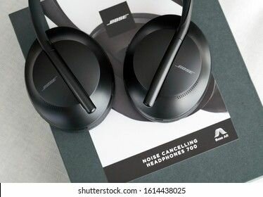 B0SE Headphones 700
