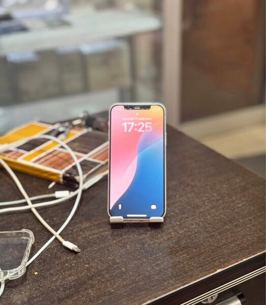 Apple iPhone 12 Blanc 64GB