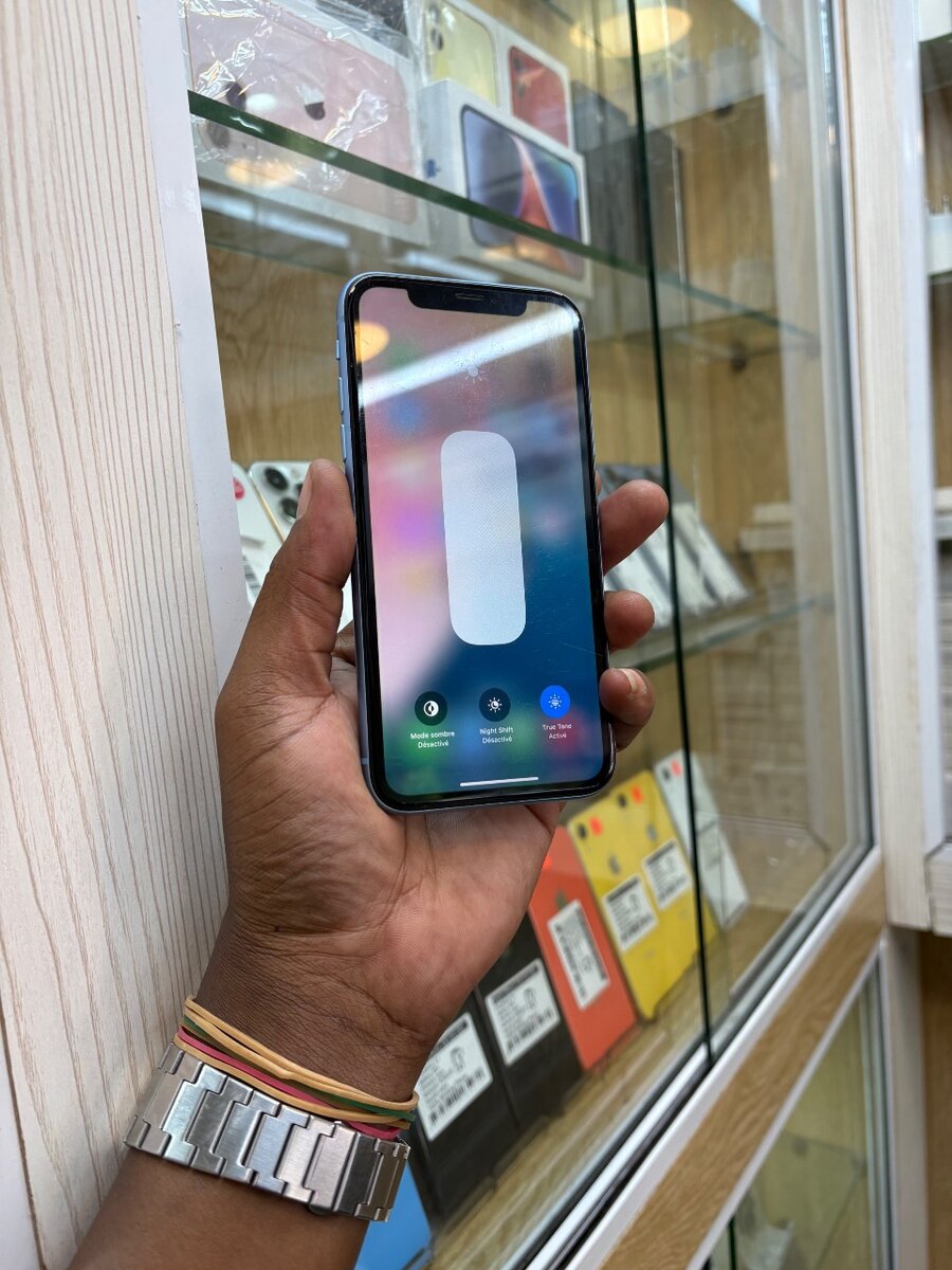 Smartphone Apple bleu