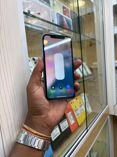 Smartphone Apple bleu