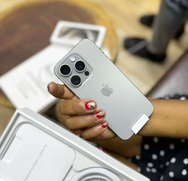 iPhone 15 Pro Max Argent