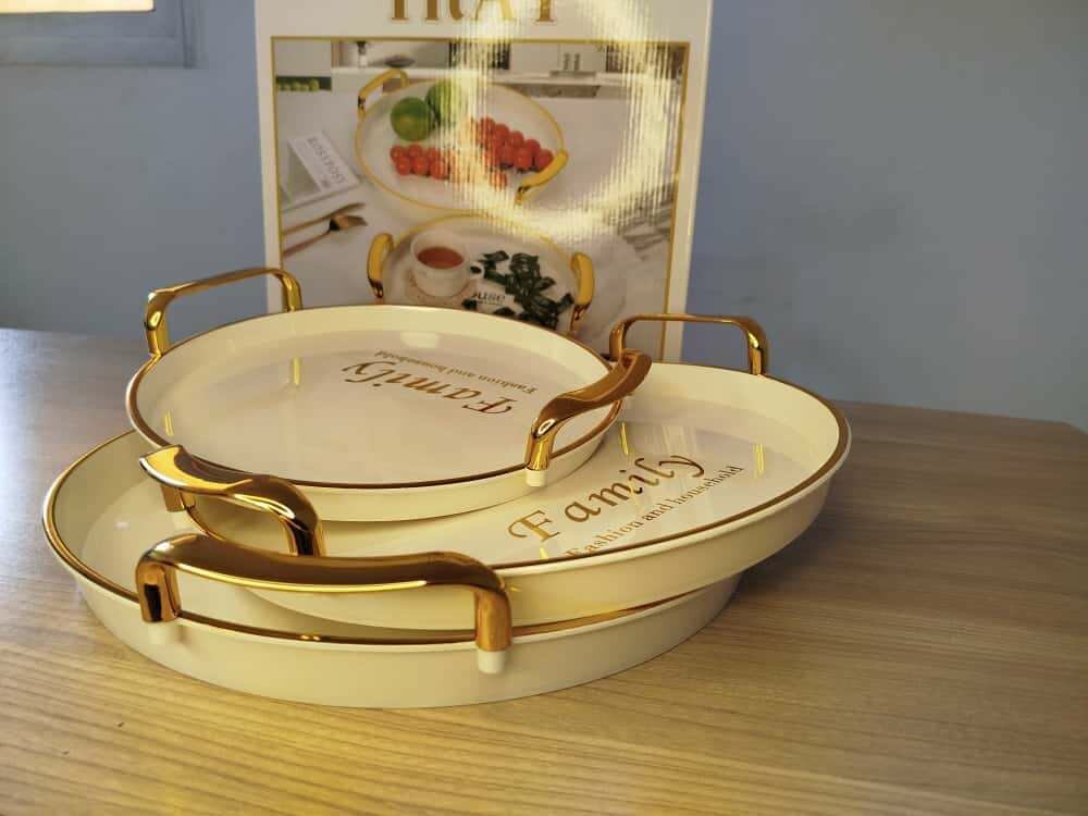 Plateaux ronds élégants dorés