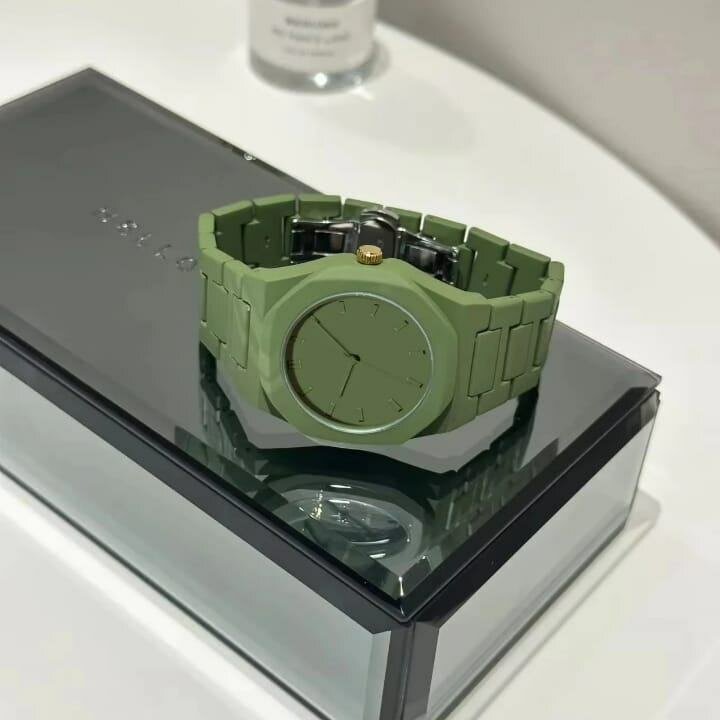 Montre élégante unisexe