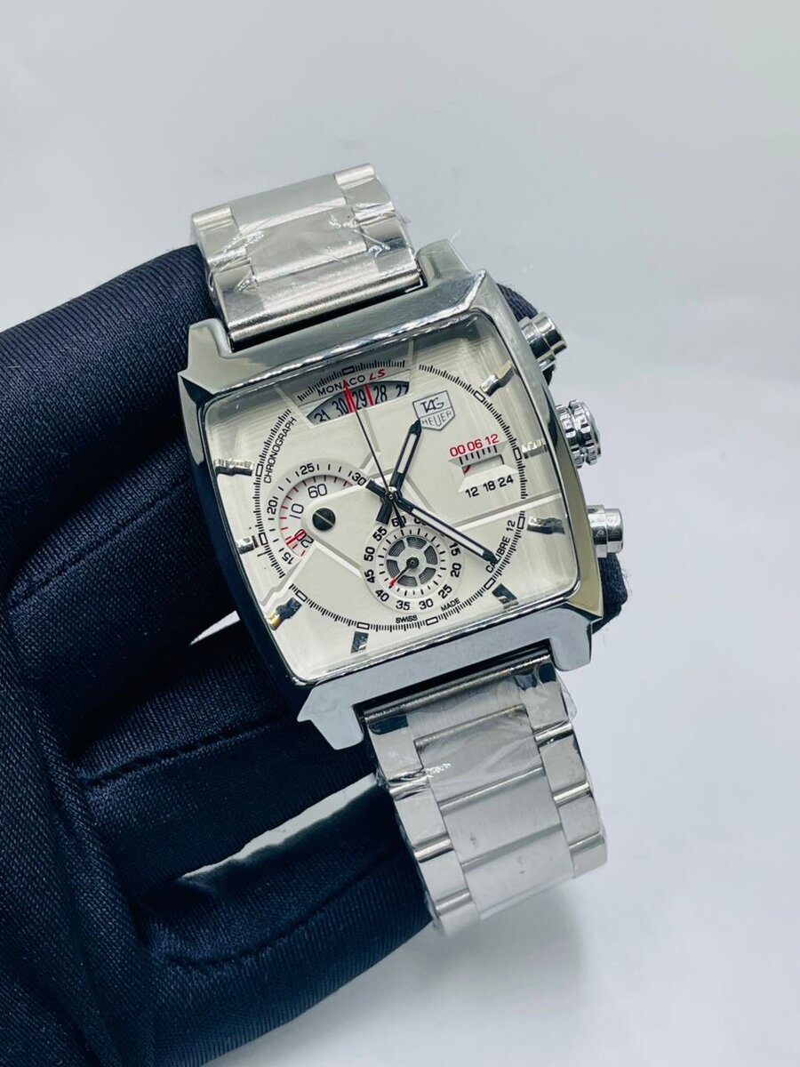 Montre chronographe en acier inoxydable