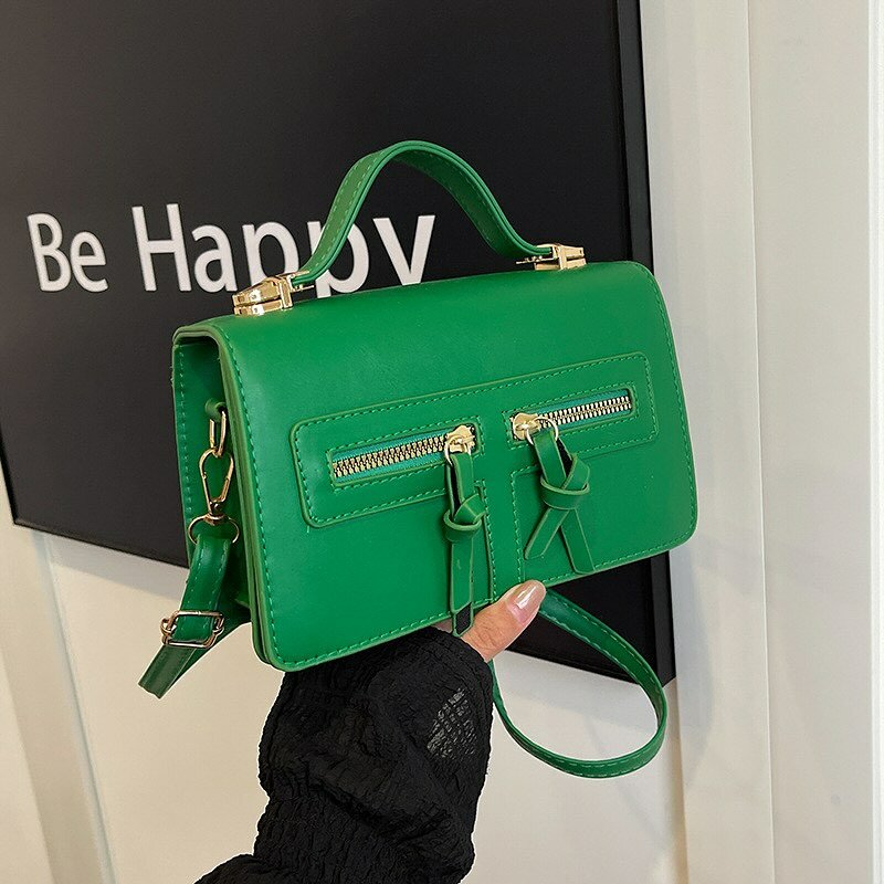 Stylish and fashionable women's bag green