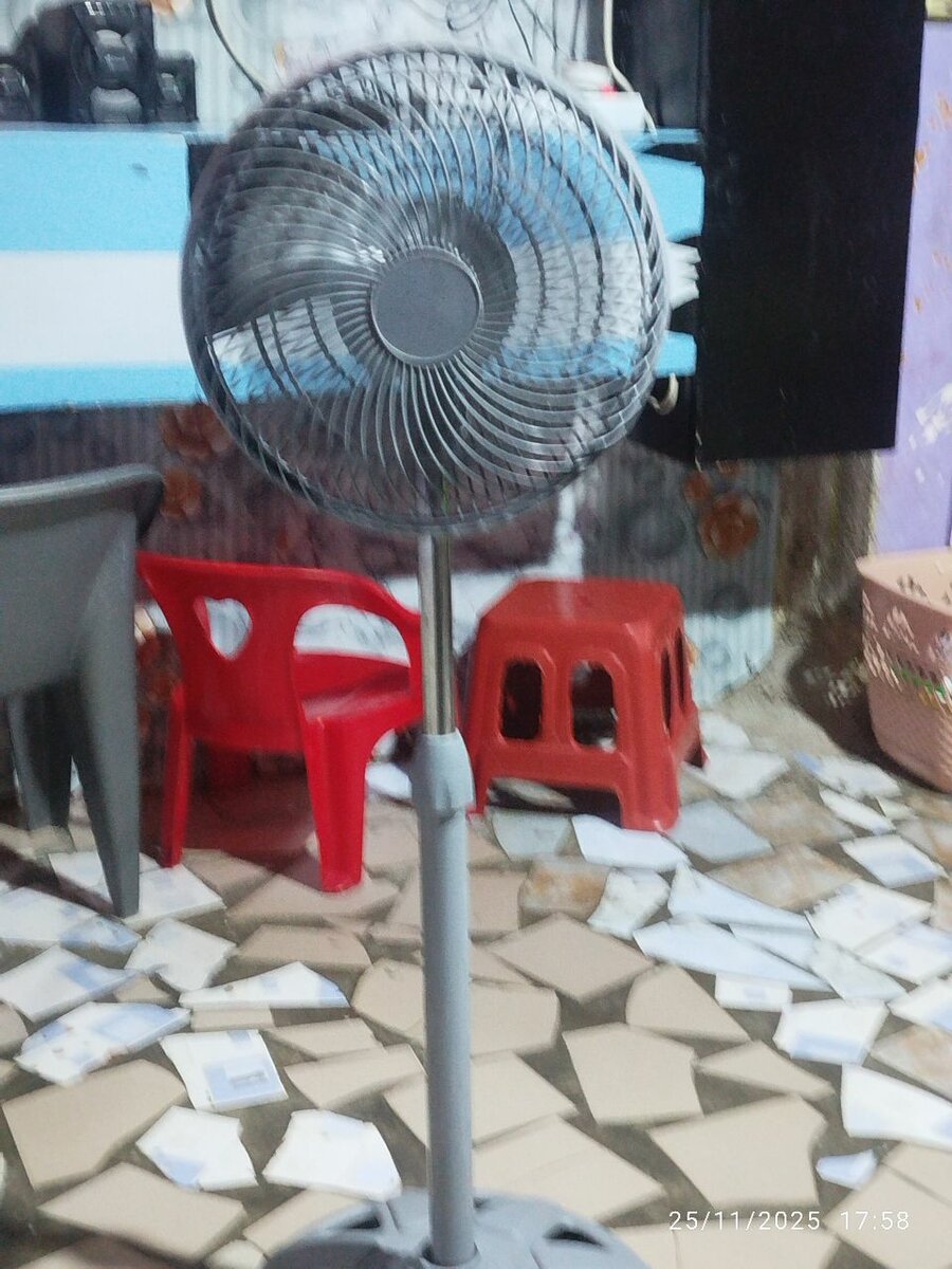 Ventilateur sur pied réglable