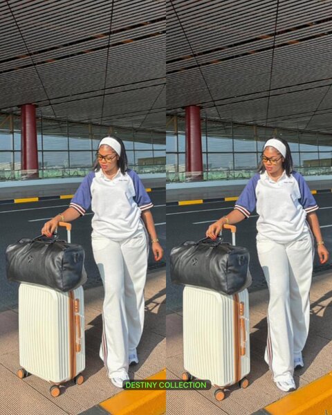 Robe élégante plongeante