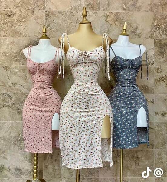 Robes élégantes avec fente