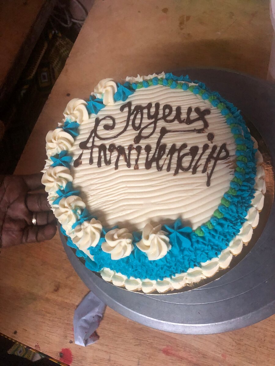 Gâteau d'anniversaire en forme de cœur