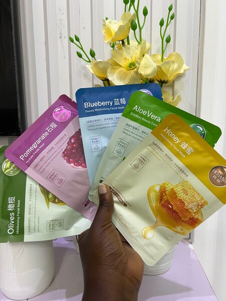 Face masks & under eye lip set