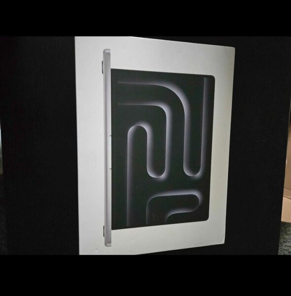 MacBook Pro 14" M4 16GB RAM