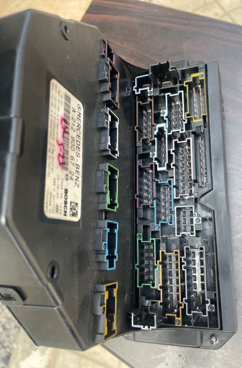 2014 C250 CONTROL UNIT FUSE BOX MODULE