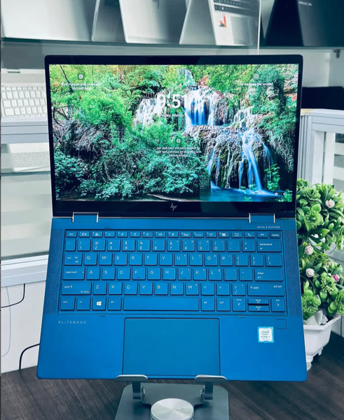 HP ELITEBOOK DRAGONFLY