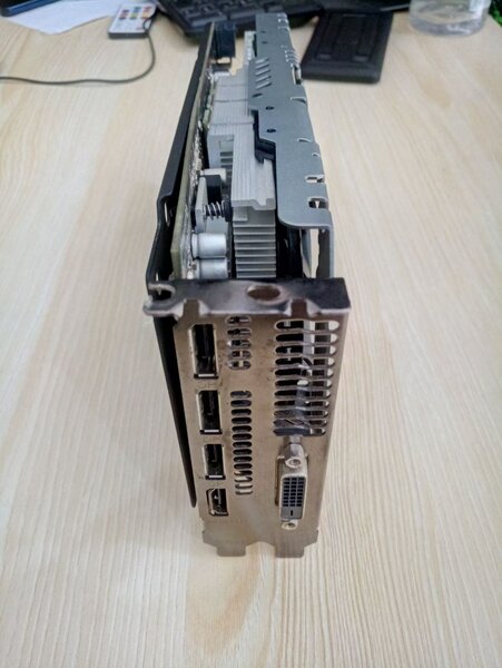 Carte graphique Yeston AMD 8Go