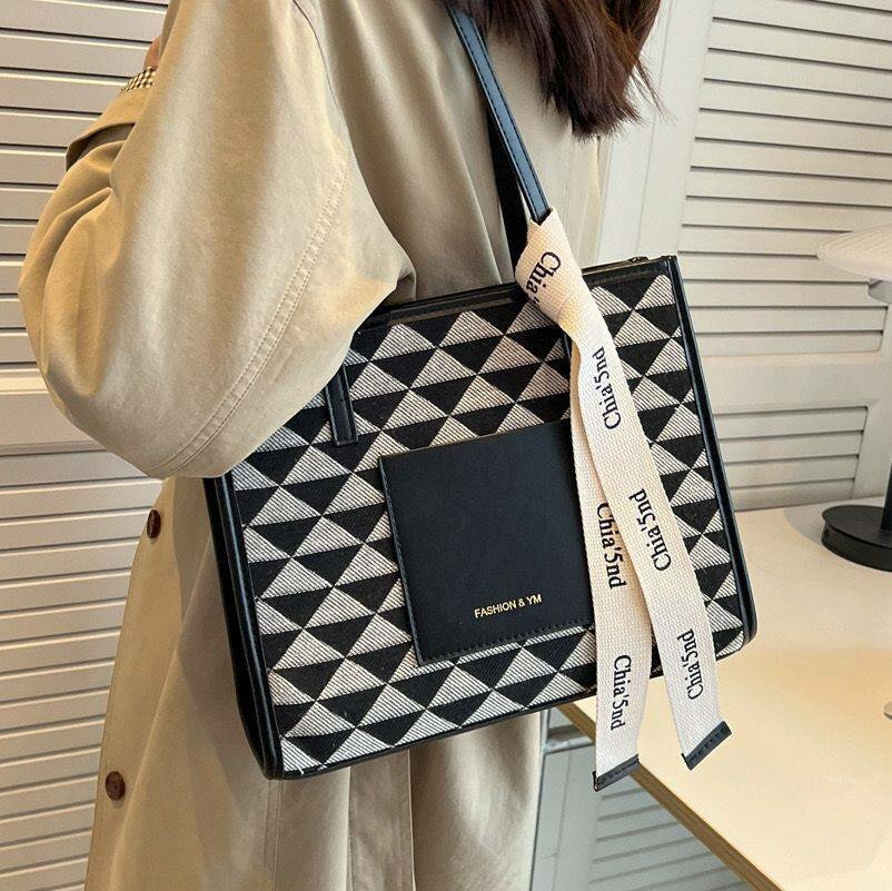 Leather Women Handbags/Shoulder Bags