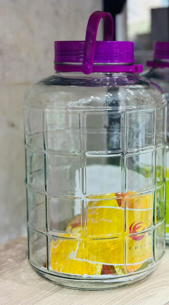 Grand bocal en verre avec couvercle