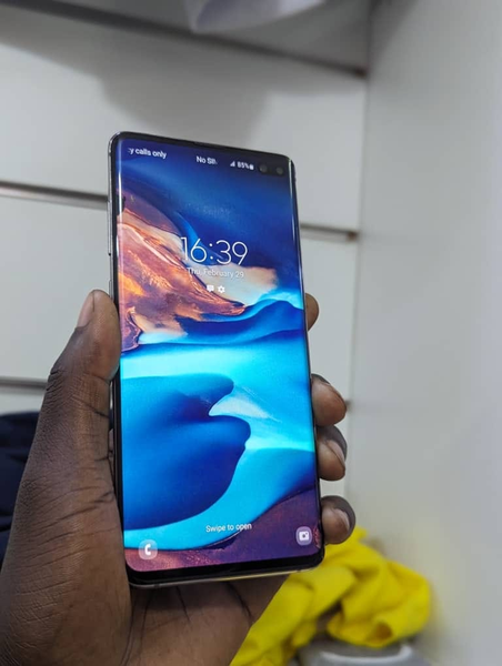 Samsung Galaxy S10+