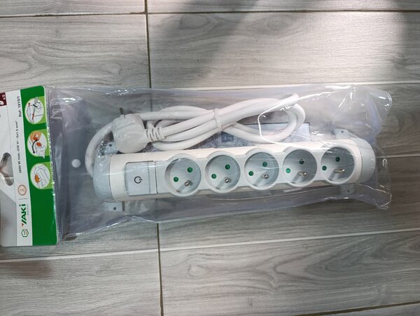 Multiprise électrique 5 prises