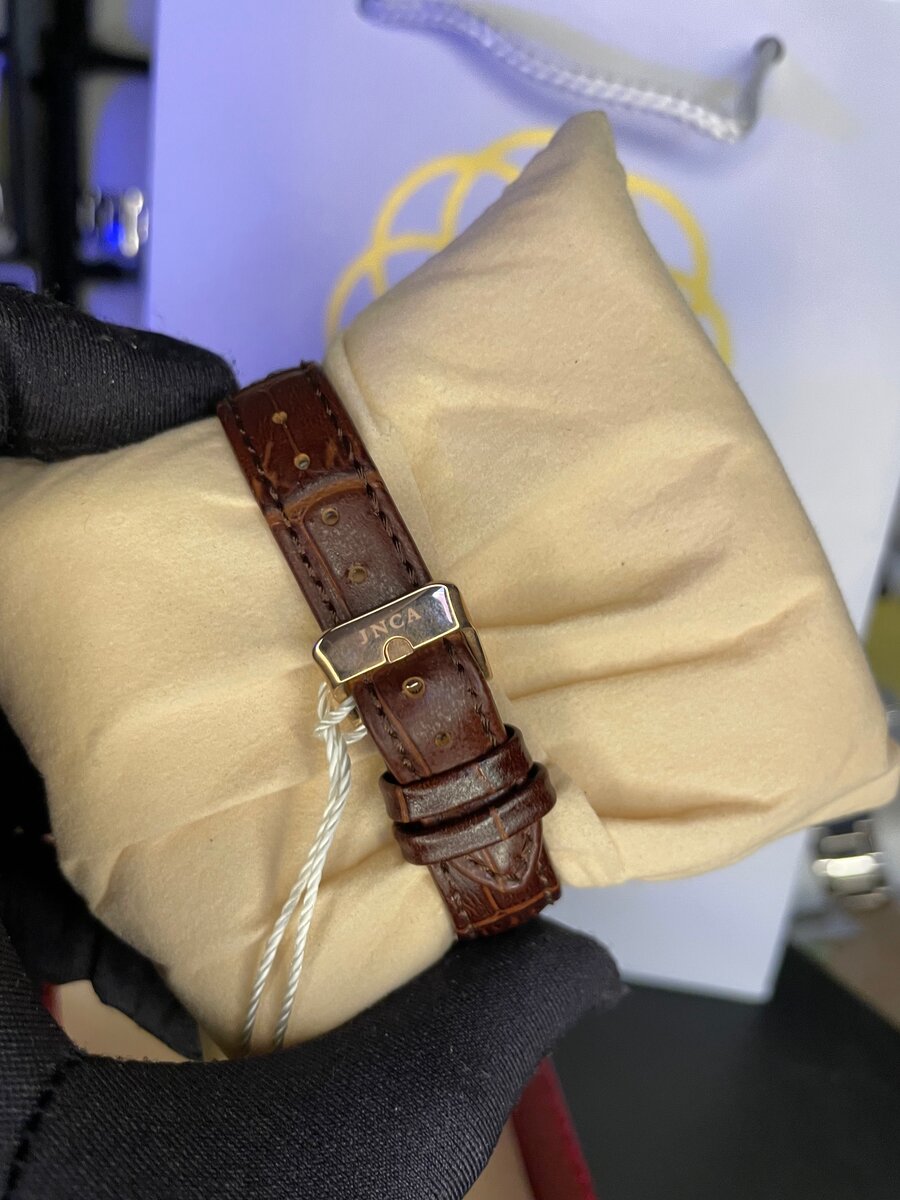 Montre Classique en Cuir