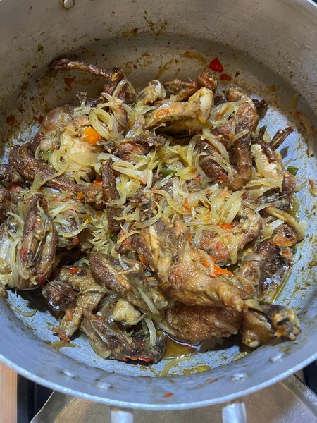 Poulet sauté,igname bouillie