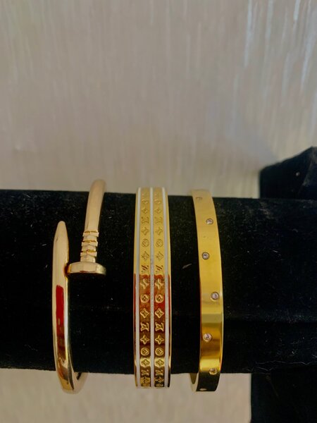 Ladies Bangles