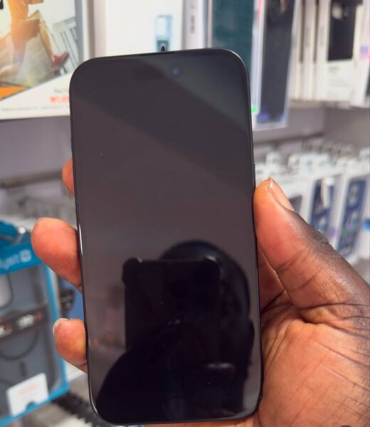 Phone 15 128gb used. E-sim unlocked BH 100%