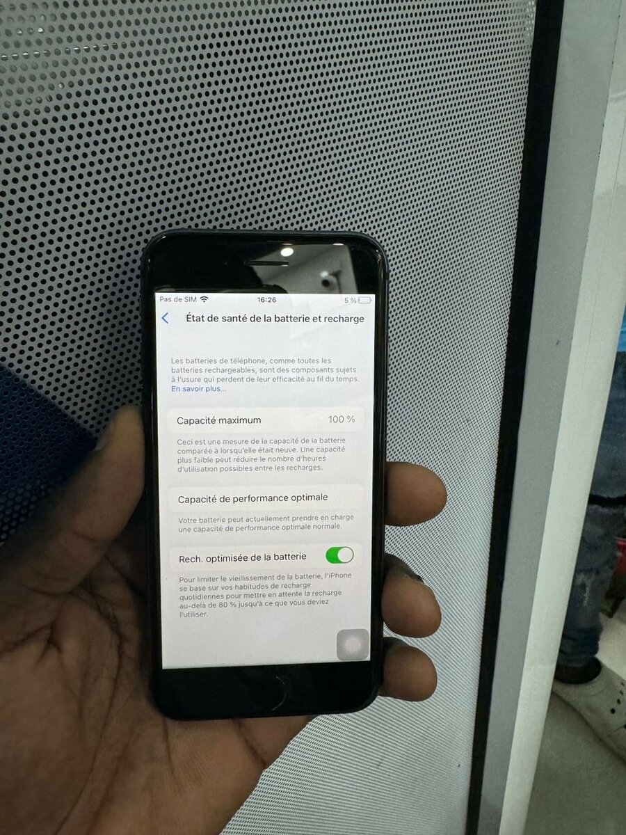 iPhone 8 64g sans empreinte