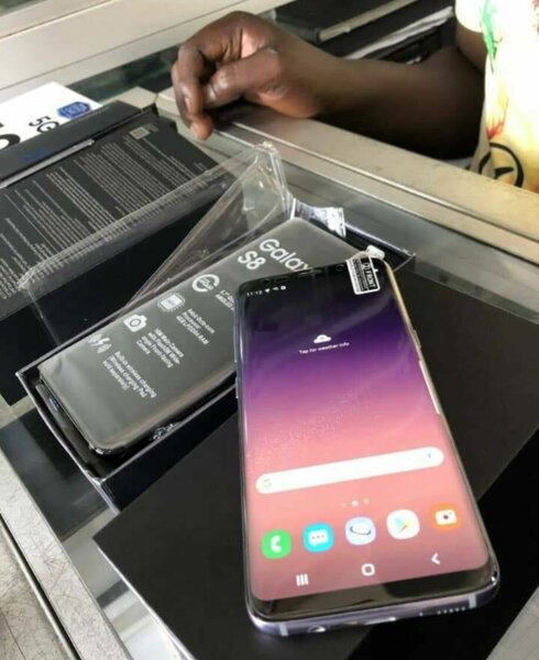 Samsung Galaxy S8 Smartphone