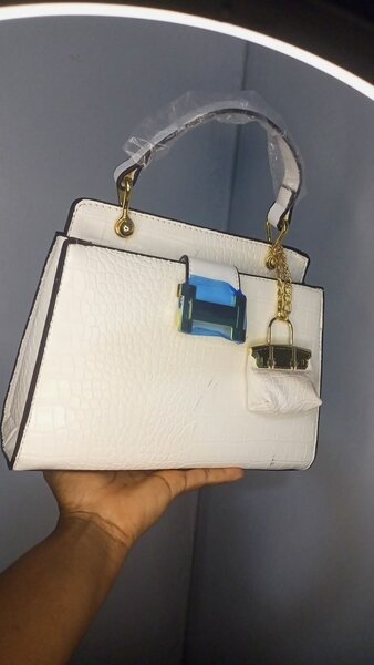 Sac à main élégant en cuir