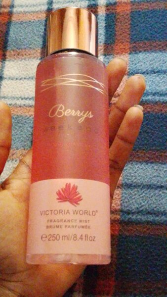 Body splashes (River storm and berries weekend)