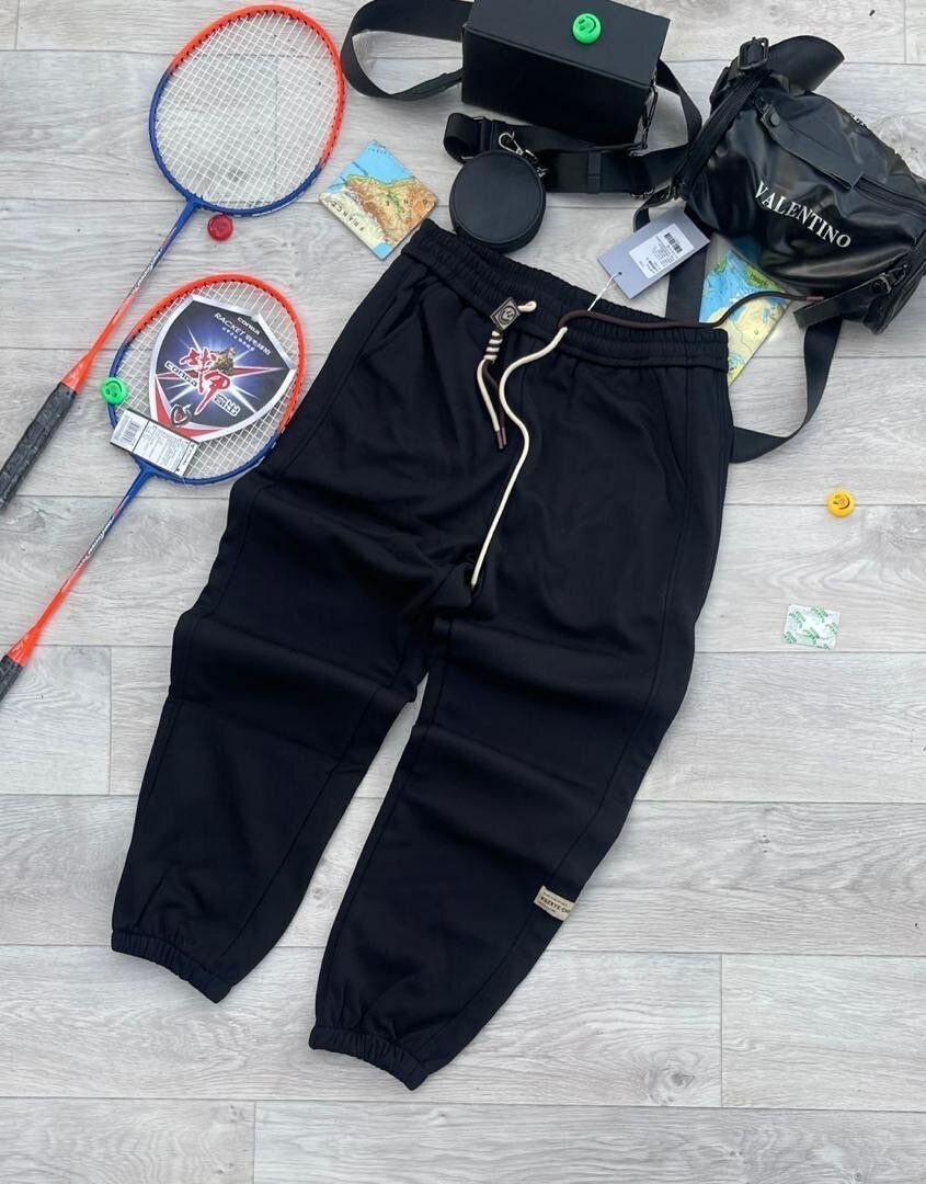 Pantalon de sport noir élégant