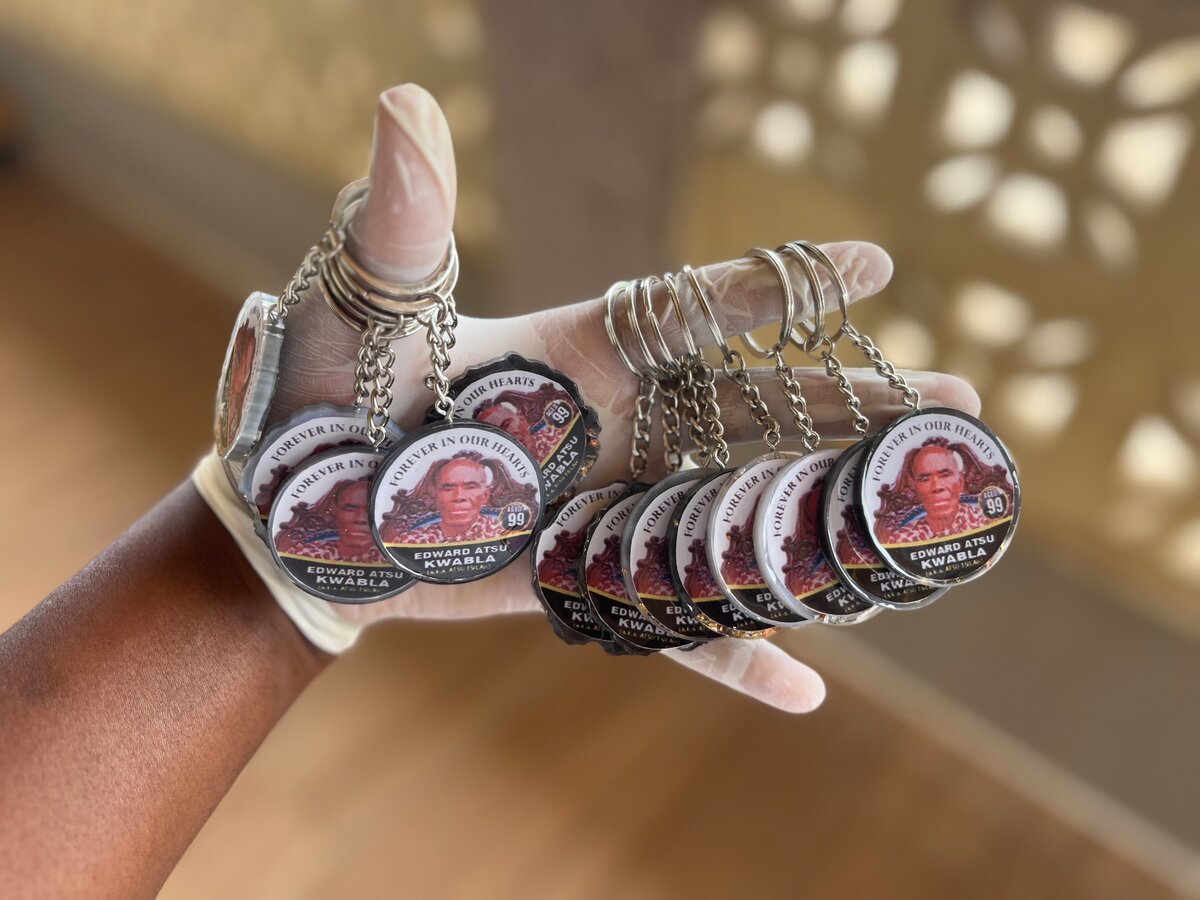 CUSTOMIZED SOUVENIR KEYCHAINS