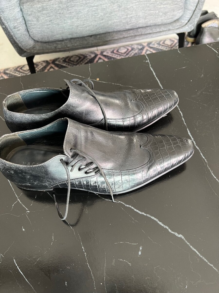 Chaussures habillées en cuir noir