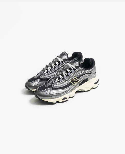 New Balance 1000