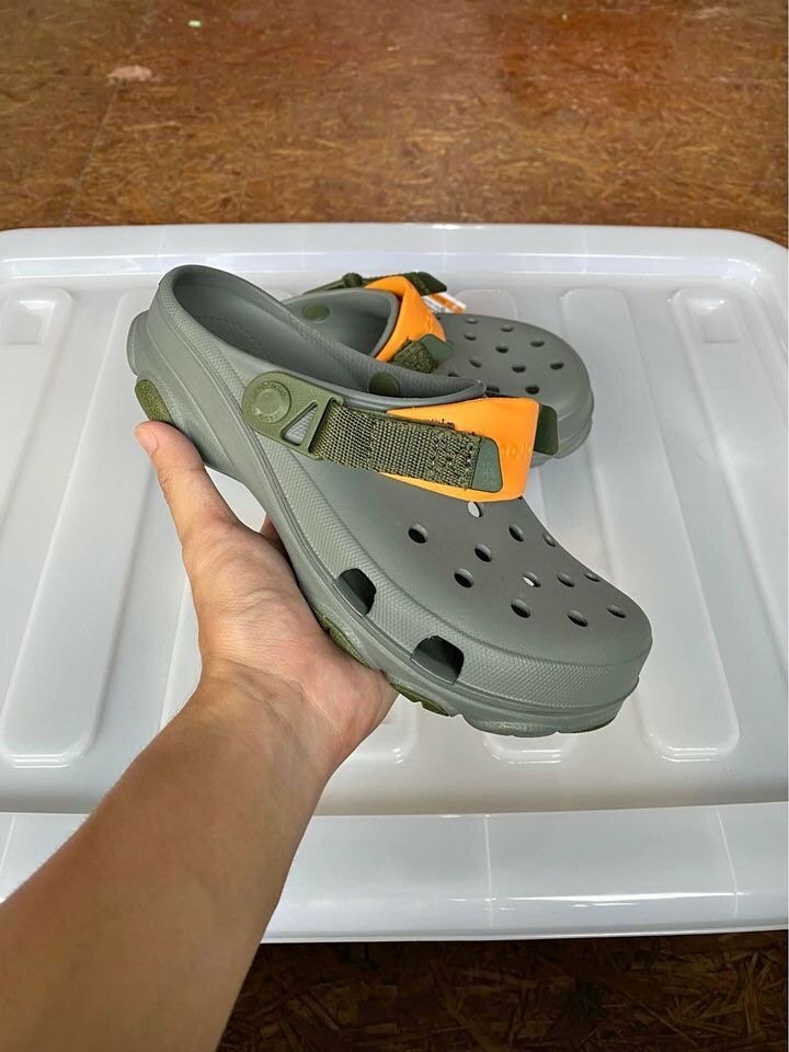 Crocs (originals)