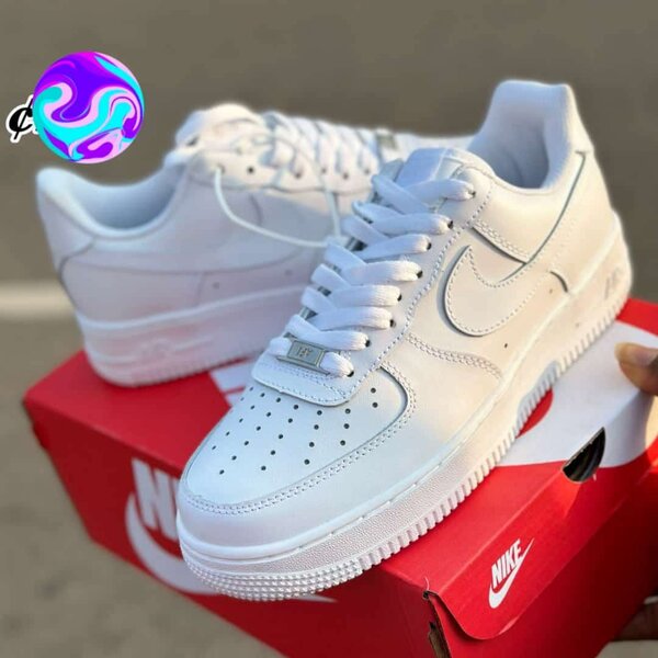 Nike Air Force 1