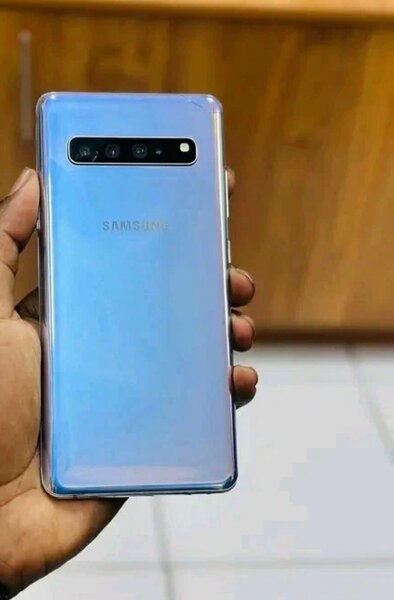 Samsung Galaxy S10 Plus