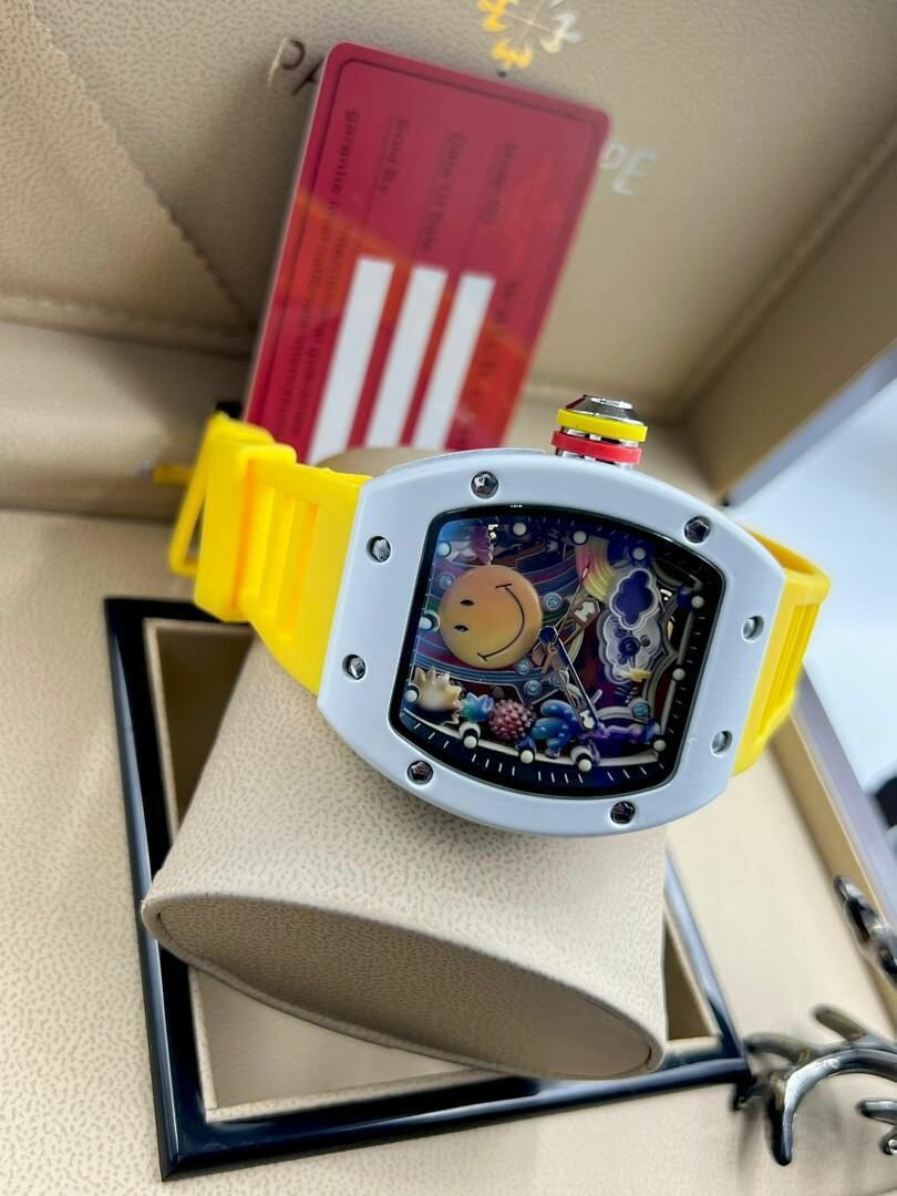 Montre ludique colorée