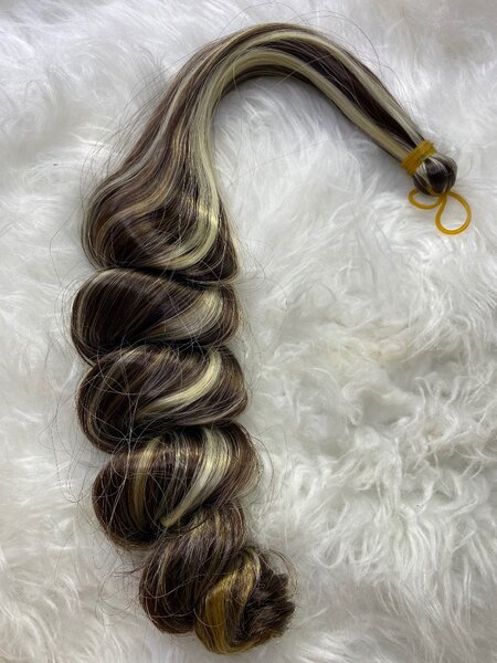 French Loosewaves (braids ext)