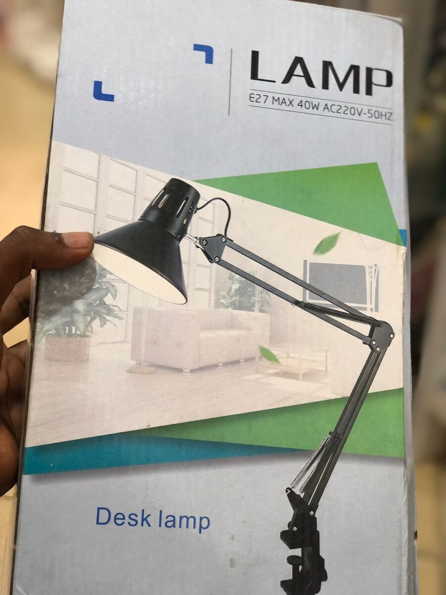 Desk lamp