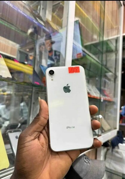 iPhone XR