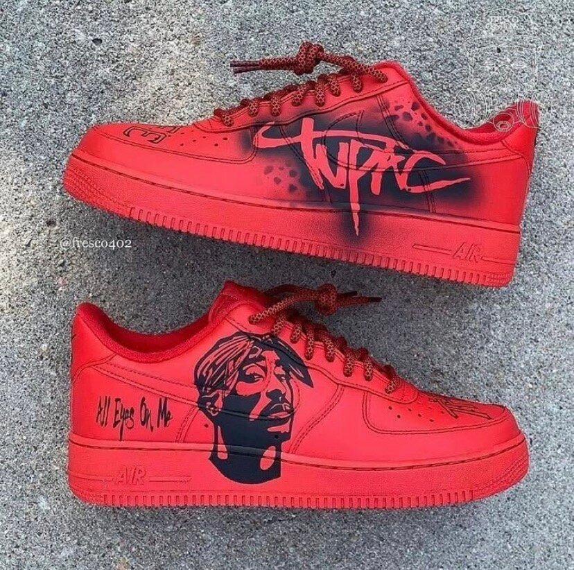 Baskets rouges personnalisées Tupac
