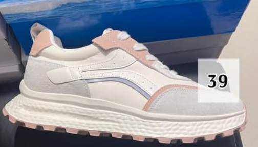 Кожаные кроссовки 